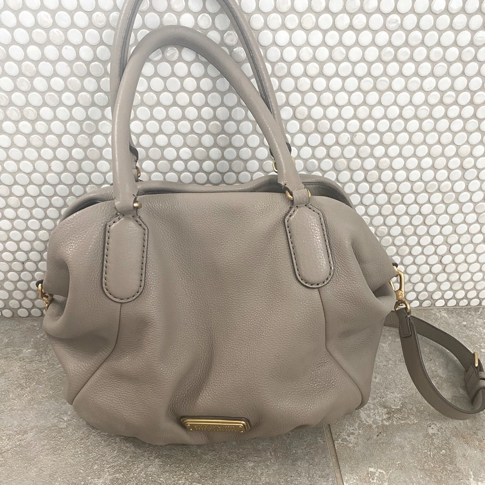 Beautiful Marc Jacobs Taupe Leather Tote Handbag